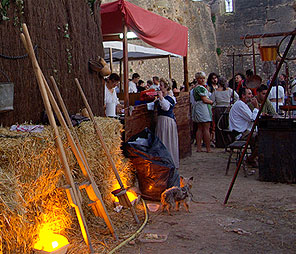 ¡Saciaros en las tabernas!